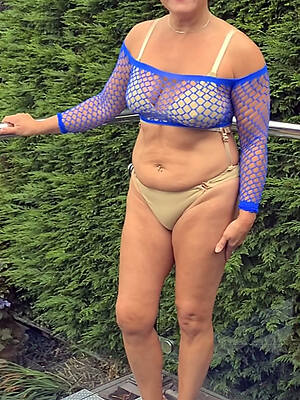 pictures of horny mature women sexy lingerie