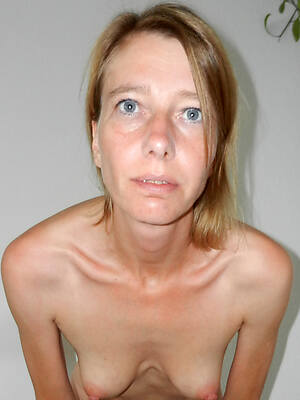 ideal mature small tits pic