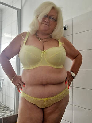 naked thick mature mom porn