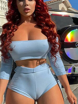 xxx mature curvy cameltoe