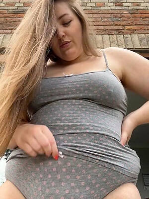 real mature women cameltoe