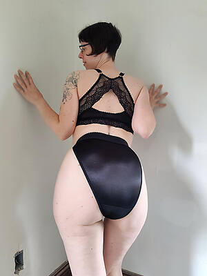 hot mature cougar milf natural sexy ass