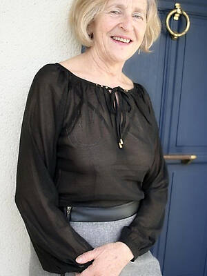 naked most beautiful granny in the world