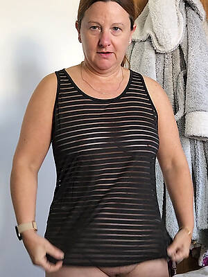 amateur mature sexy wife pictures