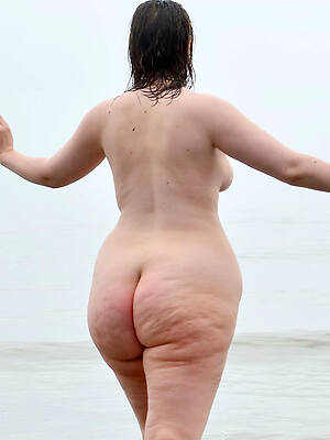 mature big ass curvy at the beach