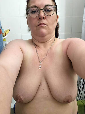 mature in glasses sex selfies