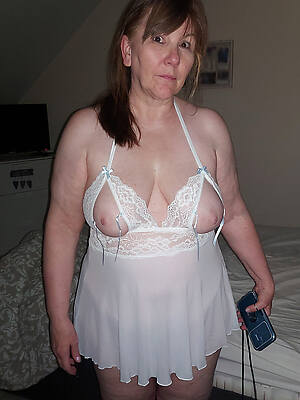 amateur mature wife 50 plus in lingerie free porn x