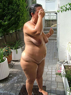 naked fat mature women pictures